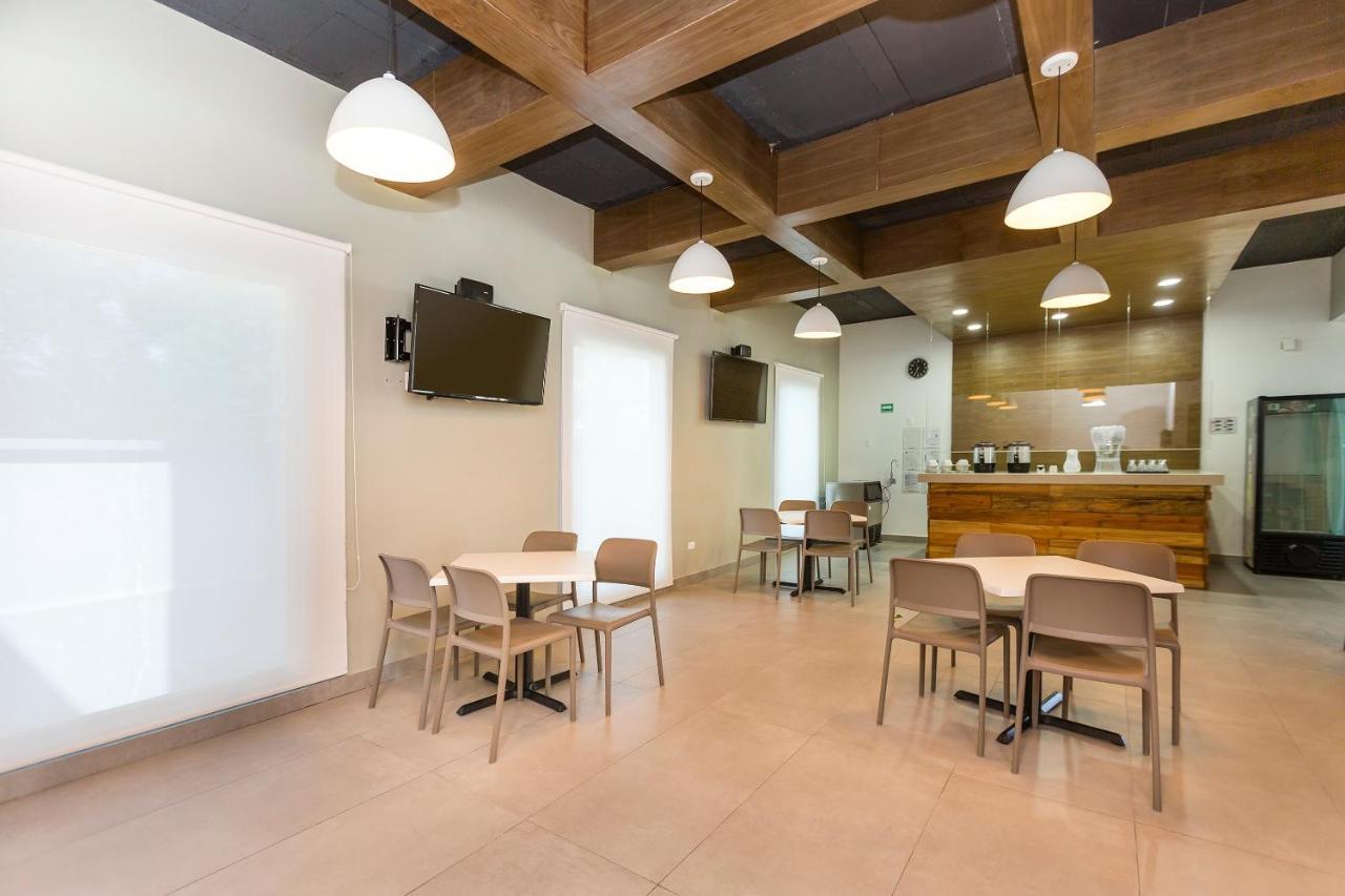 The Magic Hotel Playa del Carmen Bagian luar foto