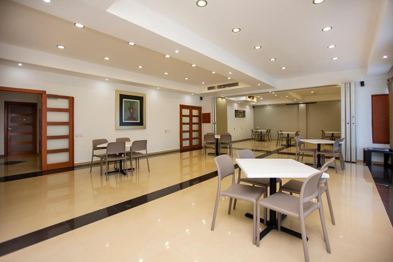 The Magic Hotel Playa del Carmen Bagian luar foto
