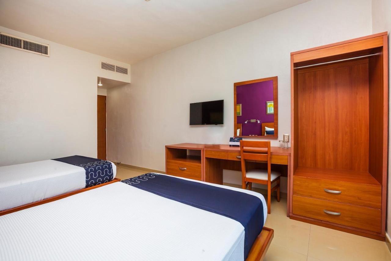 The Magic Hotel Playa del Carmen Bagian luar foto